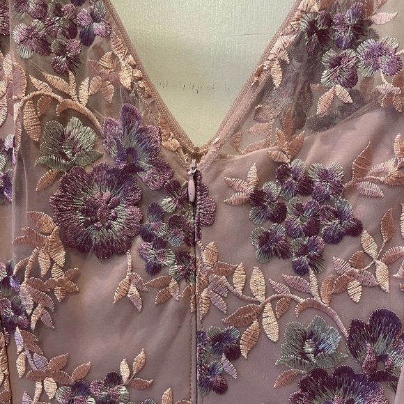 Like New! Stunning Formal, Wedding Guest,MOB,MOG Full length gown size 16 - Picture 7 of 8